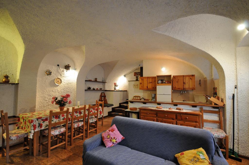 Vila Casa Anna Pieve Di Ledro Pokoj fotografie