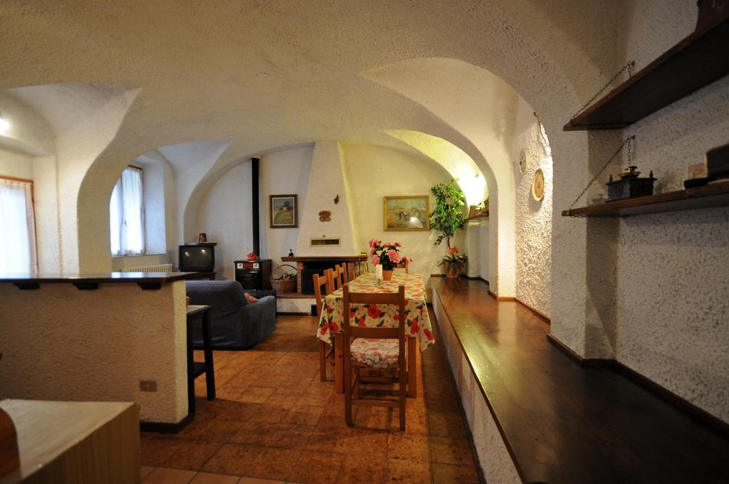 Vila Casa Anna Pieve Di Ledro Pokoj fotografie
